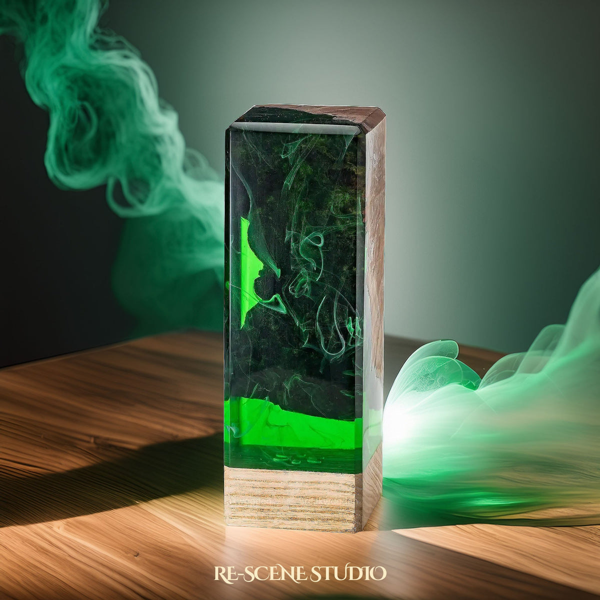 Deep Green Forest Resin Lamp, detailed display