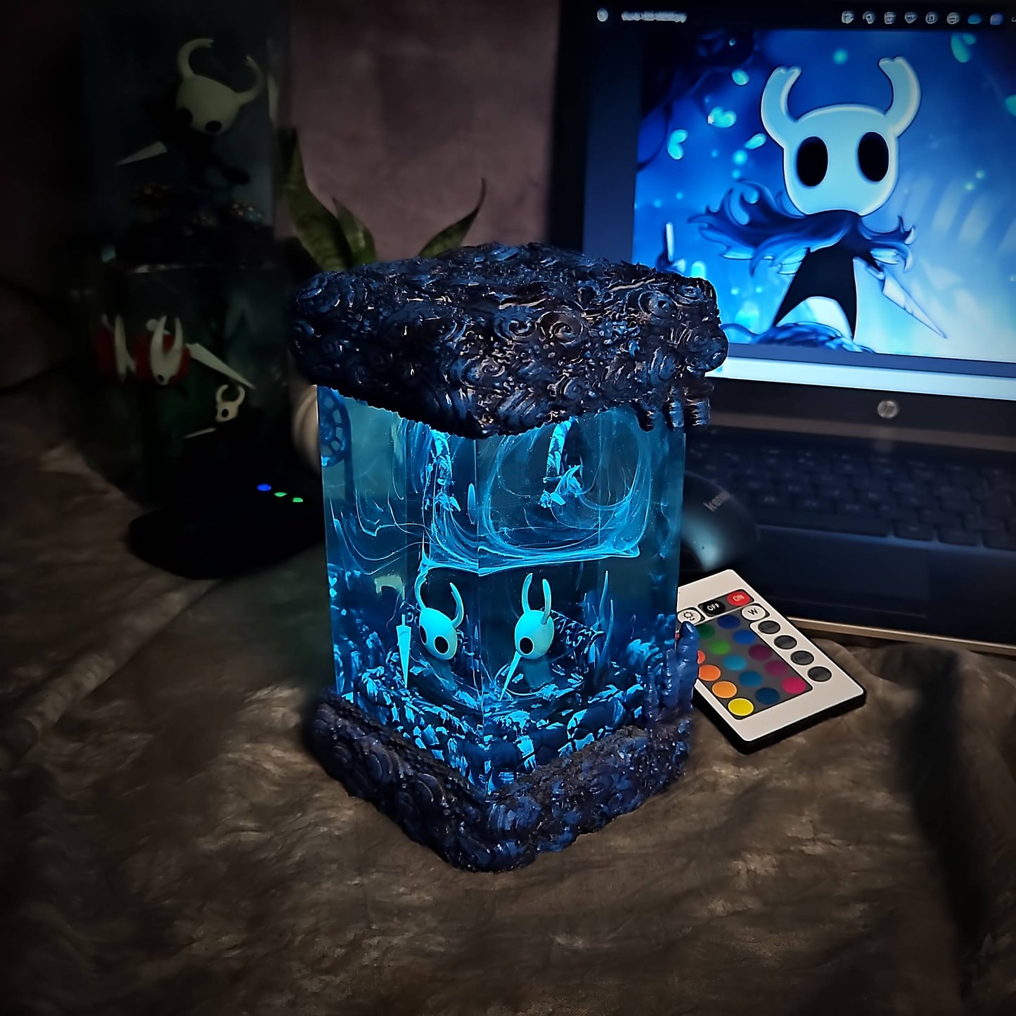 The Knight Resin Epoxy Lamp V1 – Hollow Knight Multicolor / Size M – Handmade Resin Lamp by Rescene Studio | Rescene Studio