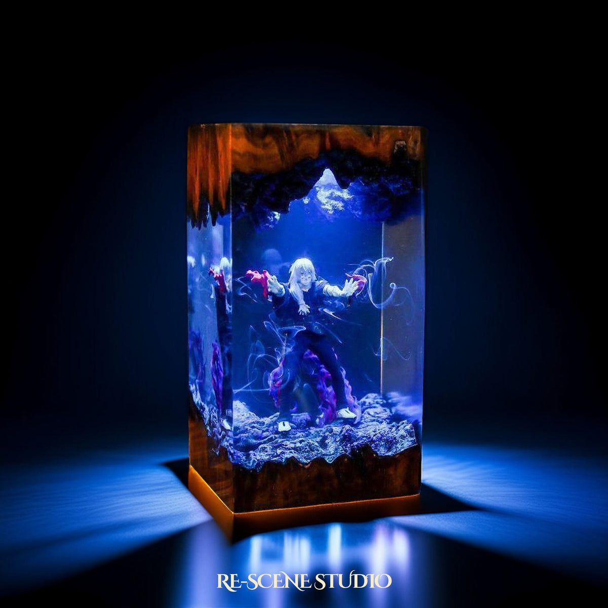 Mahito Resin Lamp, display setup