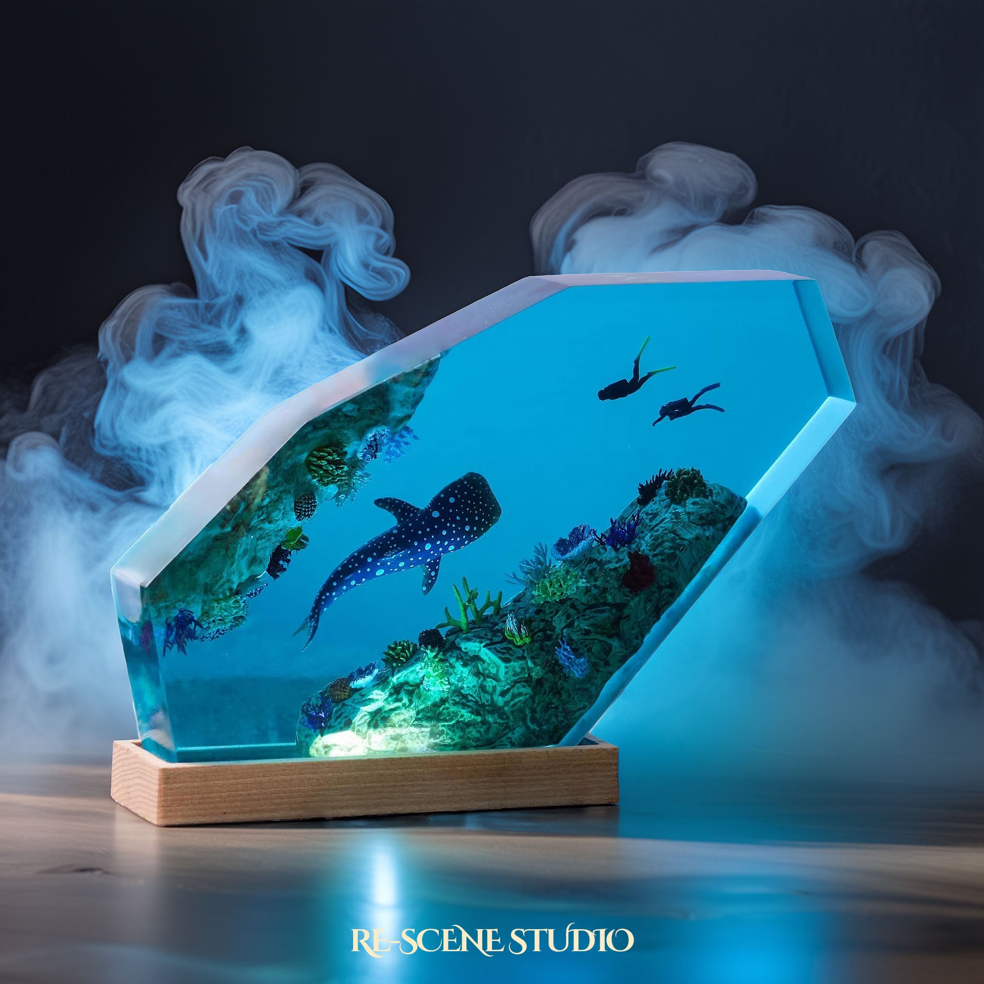Ocean Serenity Manta Ray Epoxy Resin Lamp – Tranquil Deep Sea