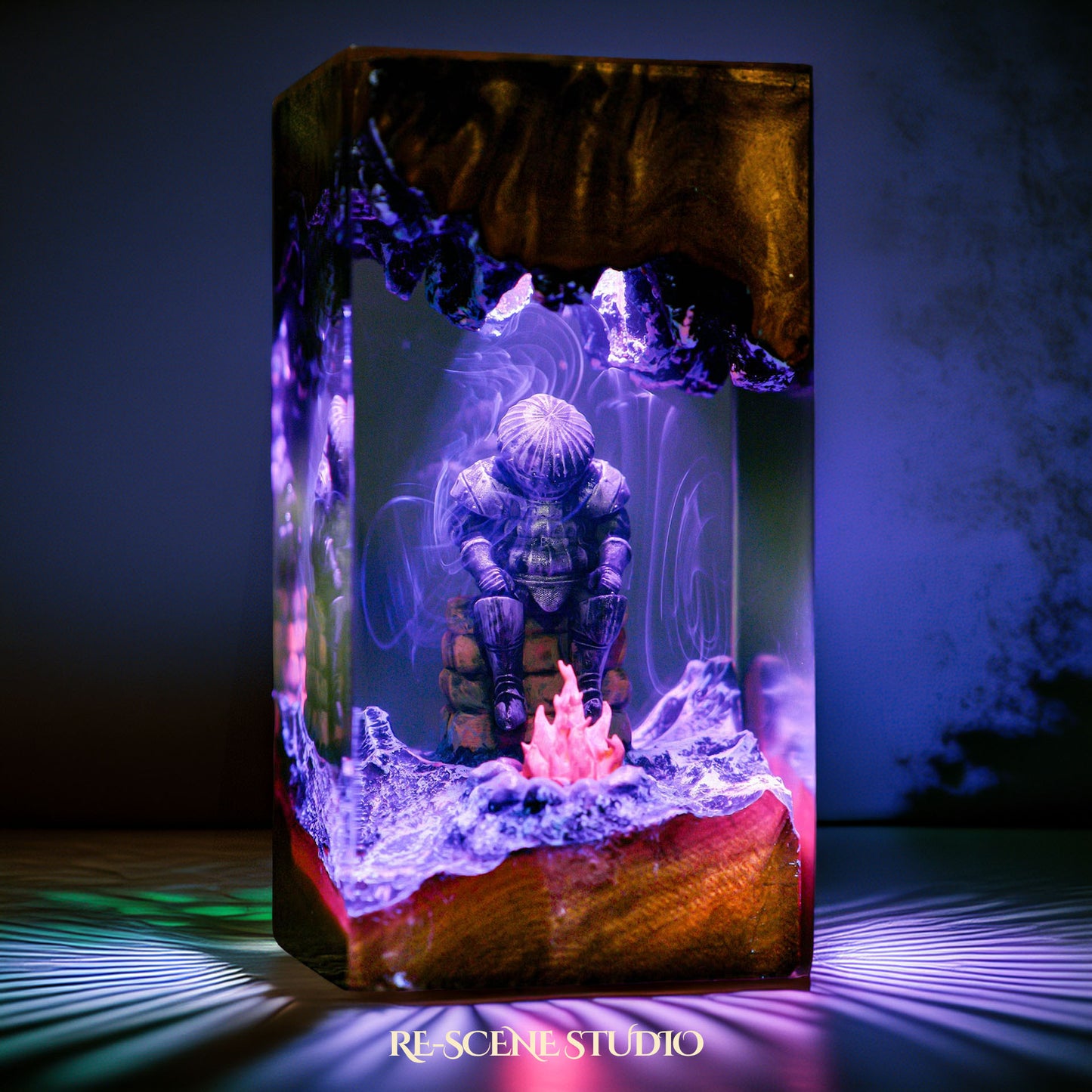 Siegmeyer of Catarina Resin Lamp - Dark Souls