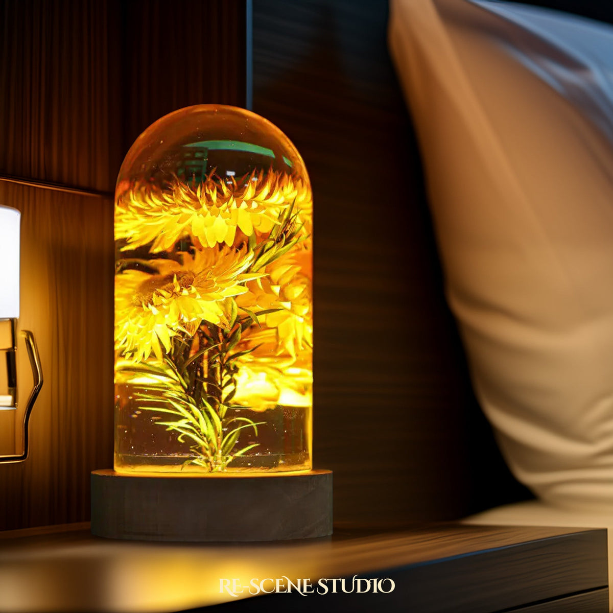 Everlasting Strawflower Resin Lamp No Engraving, Handmade Epoxy Resin Lamp