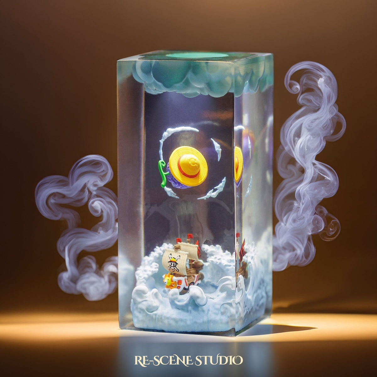 Glowing Thousand Sunny Resin Lamp: One Piece fan decor sealed in crystal-clear epoxy resin