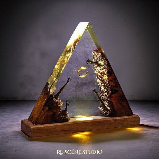 Hands from the Dead Resin Lamp (The Lord of the Rings), hand-poured epoxy resin lamp with a warm LED glow