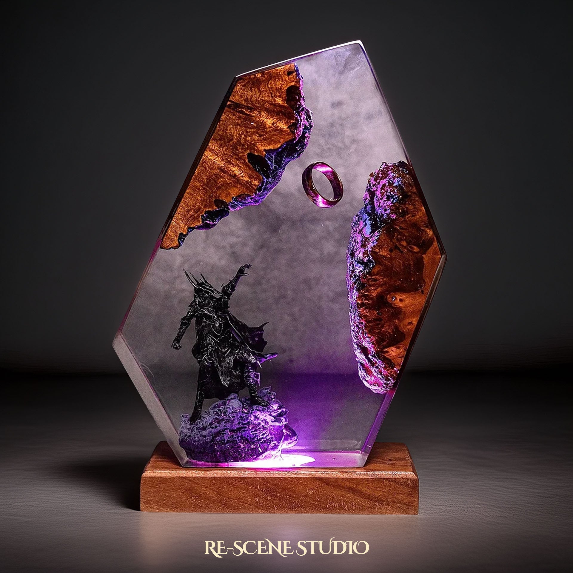 Sauron Hexagon resin lamp detail shot capturing scene in clear epoxy resin