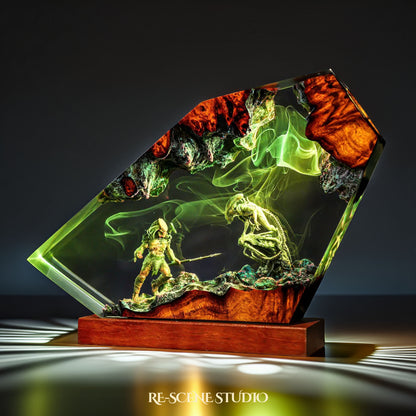 Space Explorer vs Xenomorph - Alien Resin Lamp