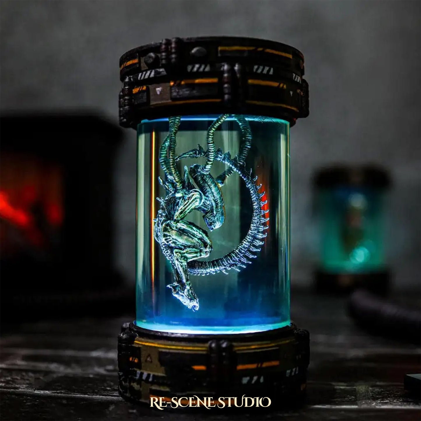Alien Xenomorph Resin Epoxy Lamp Multicolor / Size XL: 7 x 7 x 14 (cm) – Handmade Resin Lamp by Rescene Studio | Rescene Studio