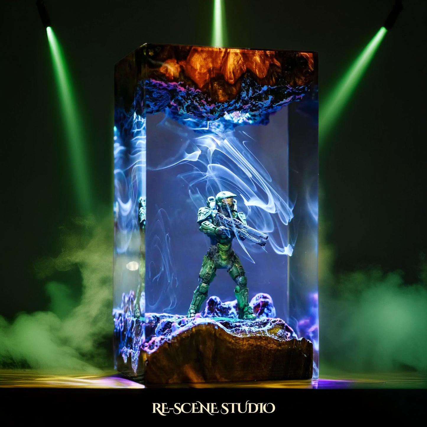 Master Chief Resin Lamp - Halo