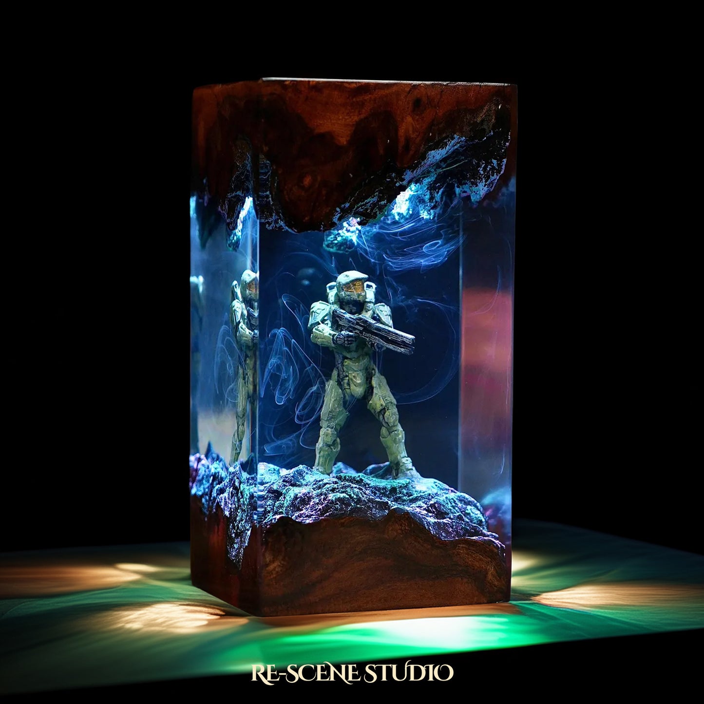 Master Chief Resin Lamp - Halo