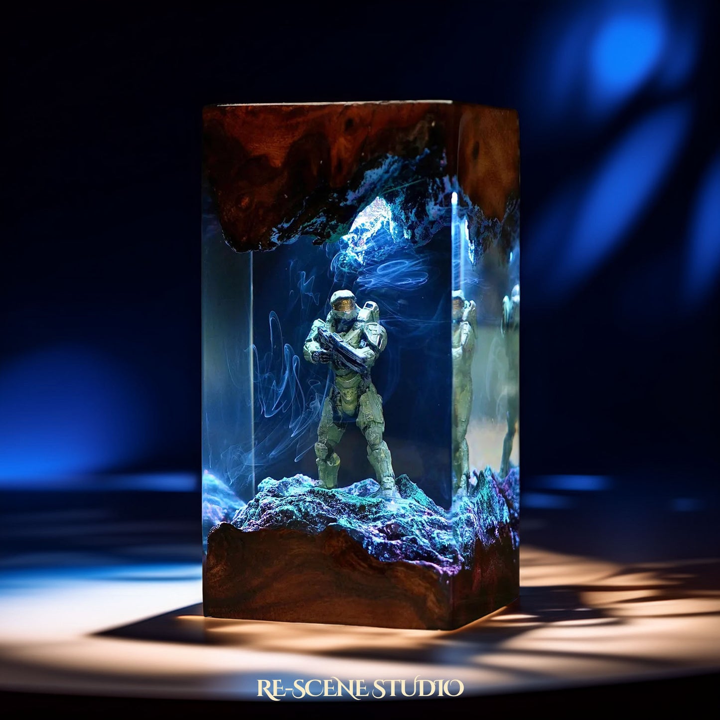 Master Chief Resin Lamp - Halo