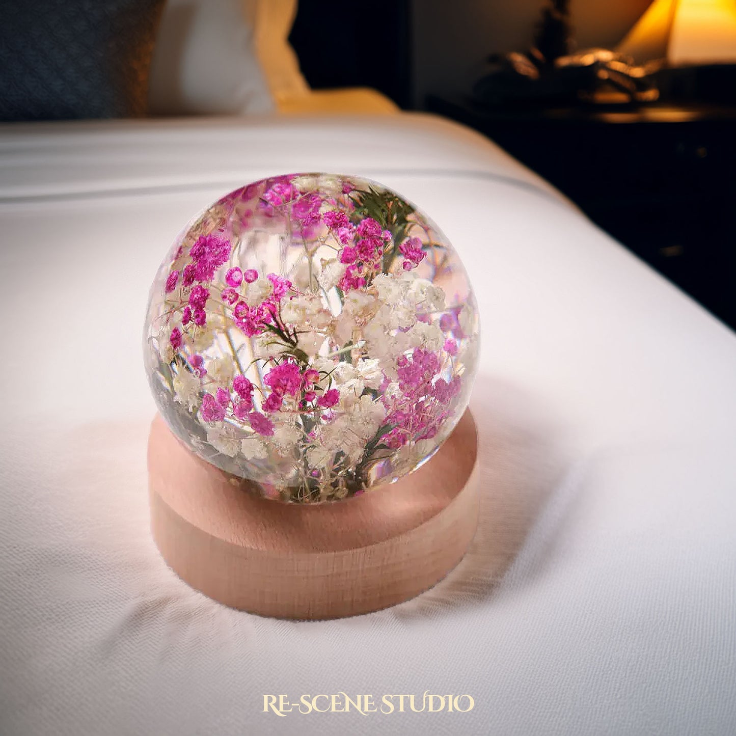 Baby's Breath Sphere Resin Lamp Flower Only / No Engraving – Handmade Epoxy Resin Lamp by Rescene Studio | Rescene Studio