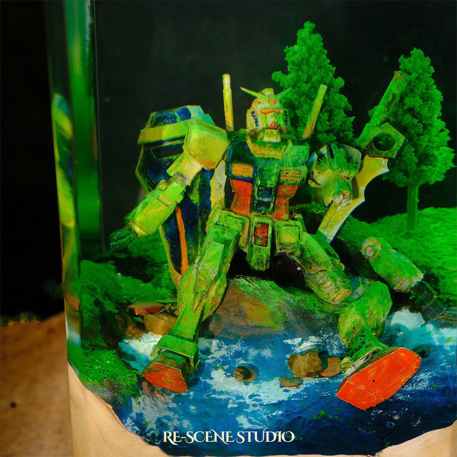 Gundam Aqua Resin Epoxy Lamp Multicolor / Size XL: 8.5 x 8.5 x 16 (cm) – Handmade Epoxy Resin Lamp by Rescene Studio | Rescene Studio