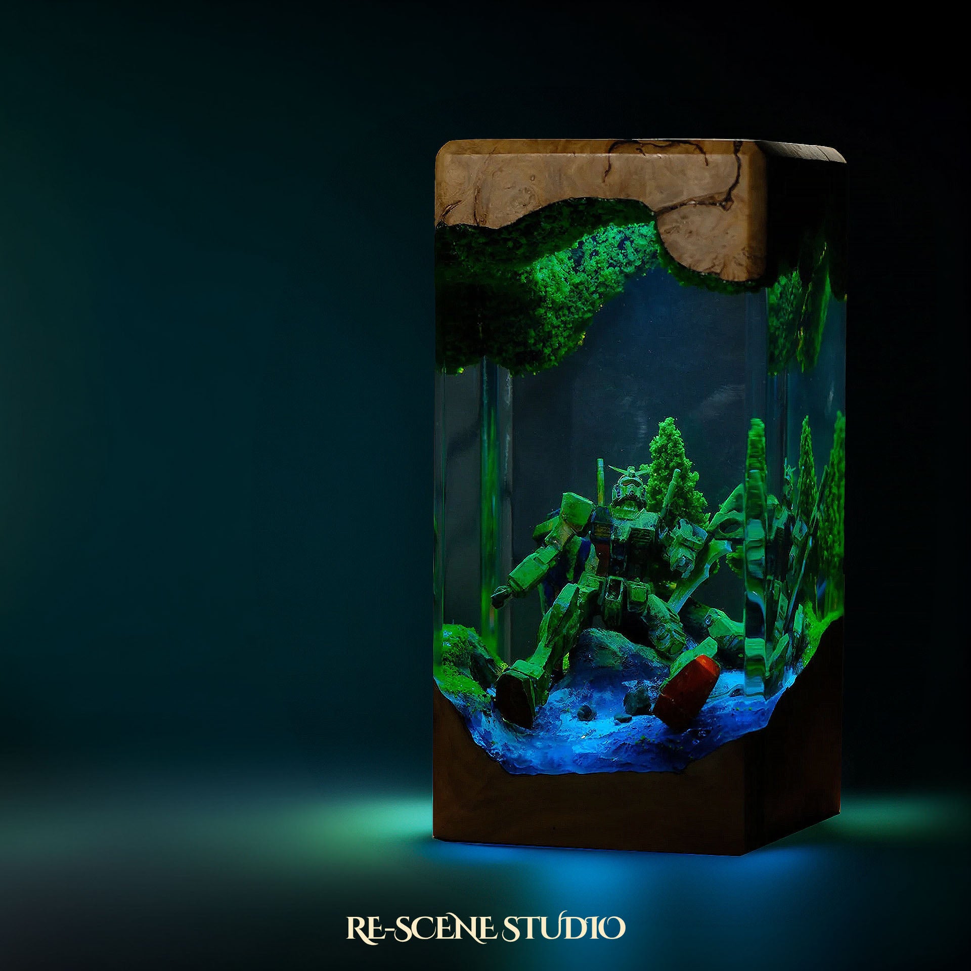 Gundam Aqua Resin Epoxy Lamp Multicolor / Size XL: 8.5 x 8.5 x 16 (cm) – Handmade Epoxy Resin Lamp by Rescene Studio | Rescene Studio