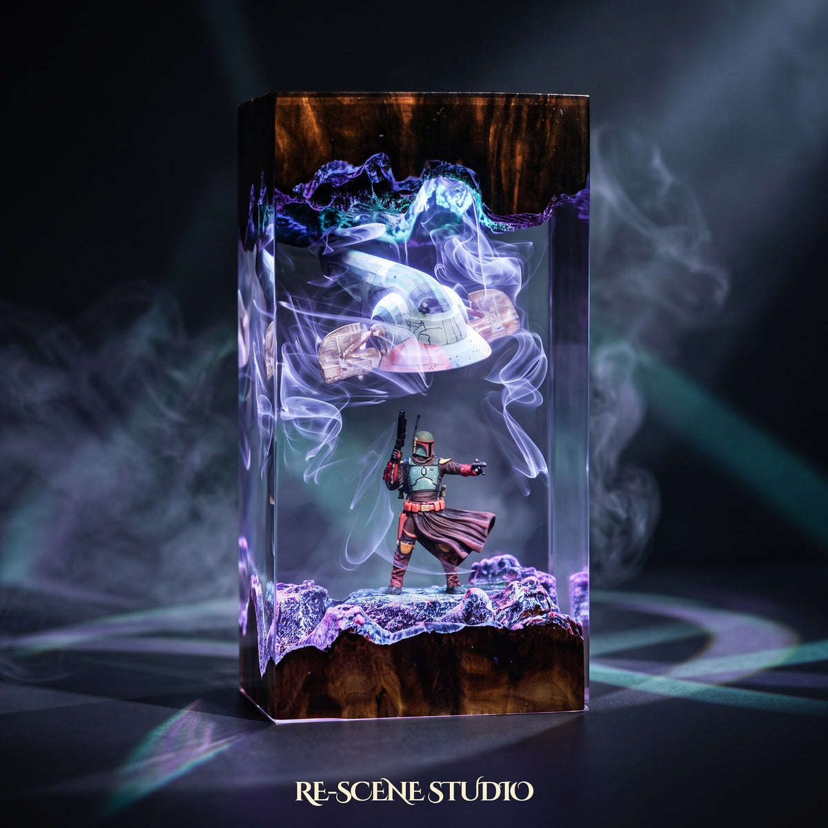 Boba Fett Resin Lamp lit up in the dark, Star Wars resin diorama lamp for desk or shelf