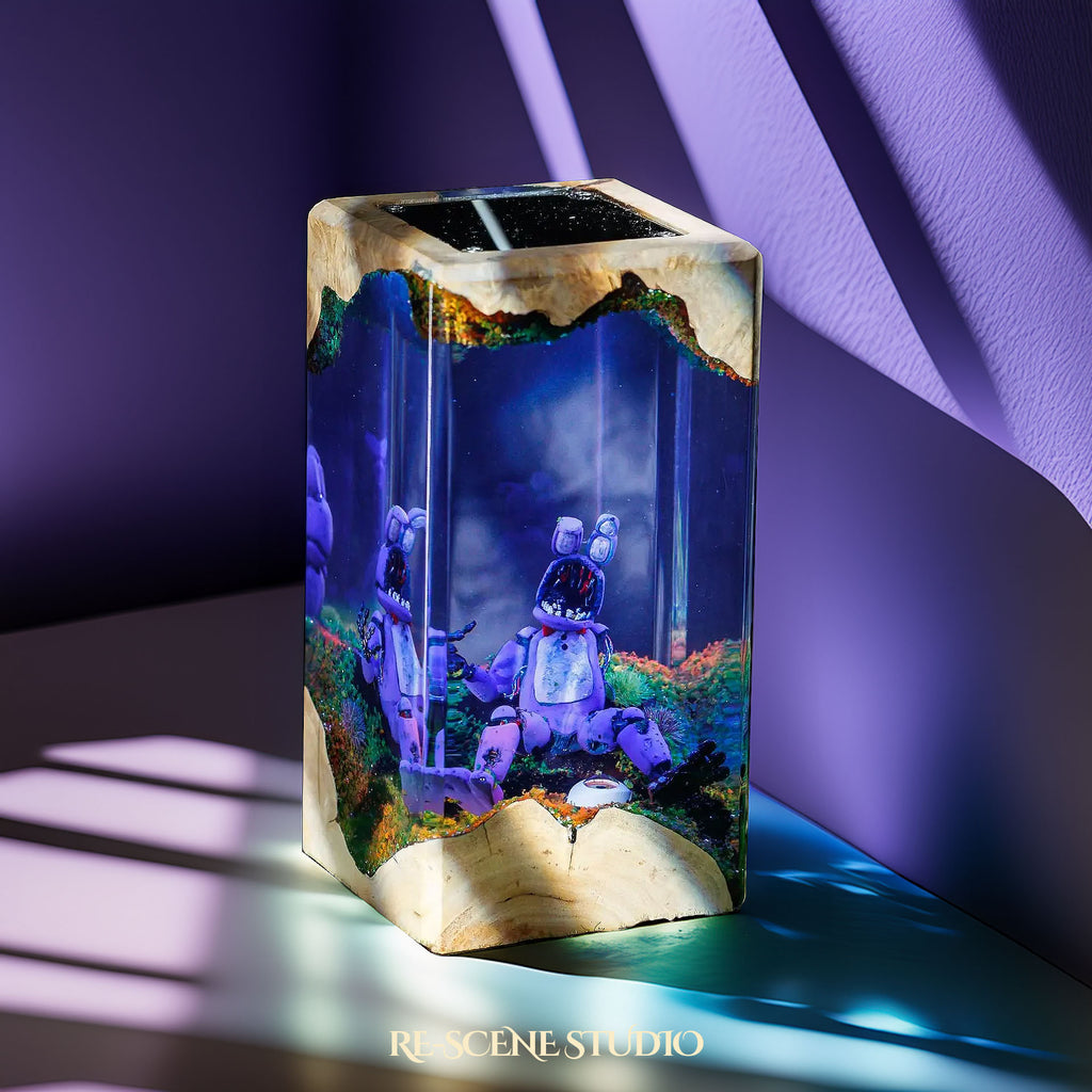 Bonnie Grassfield Resin Epoxy Lamp Multicolor / Size XL: 8.5 x 8.5 x 16 (cm) – Handmade Epoxy Resin Lamp by Rescene Studio | Rescene Studio