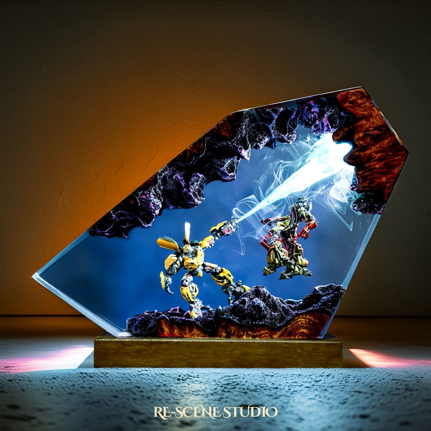 Bumblebee vs Decepticon Resin Lamp - Transformers