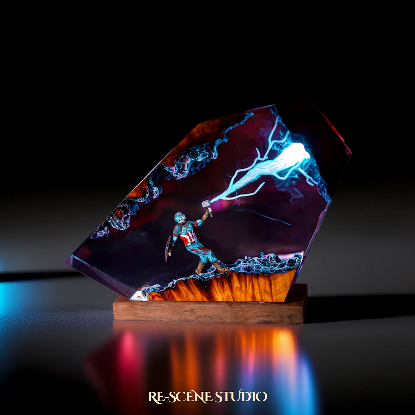 Captain America Resin Lamp 02 - Marvel