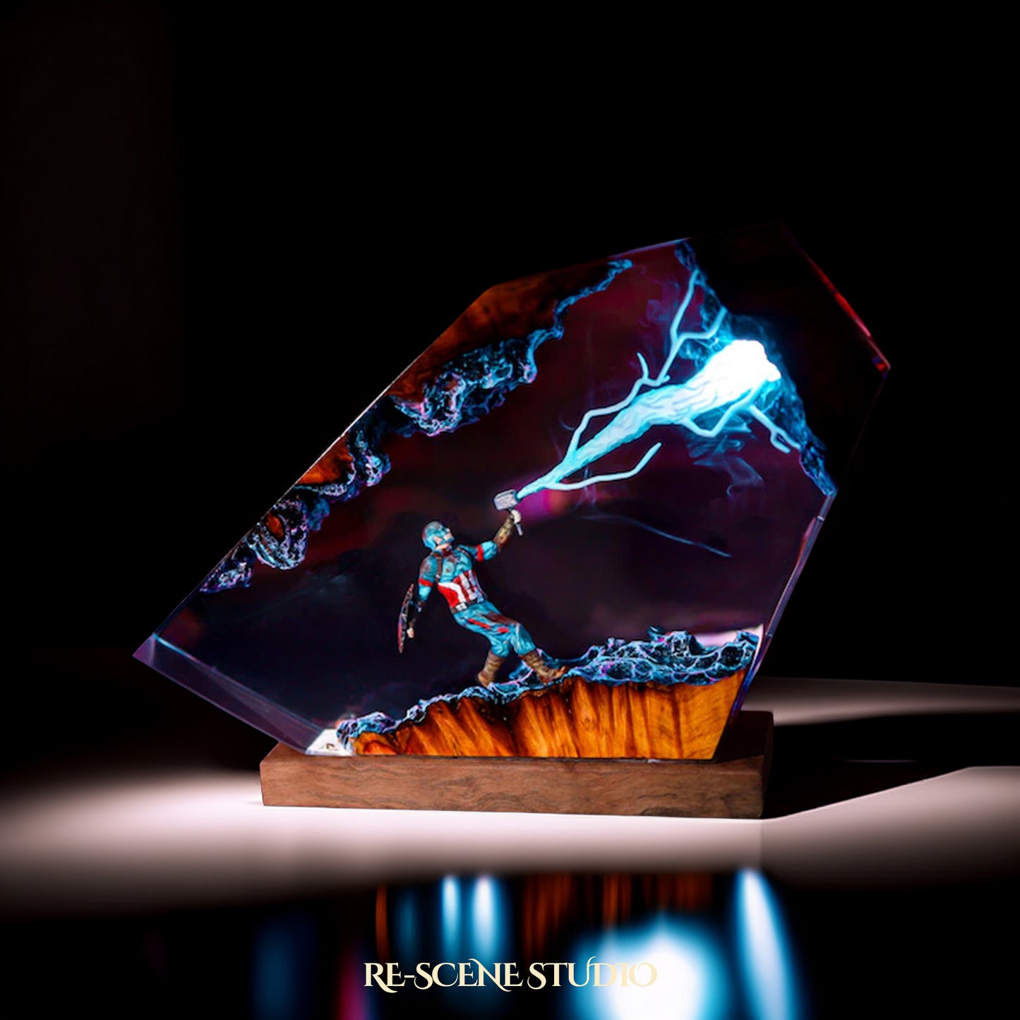 Captain America Resin Lamp 02 - Marvel
