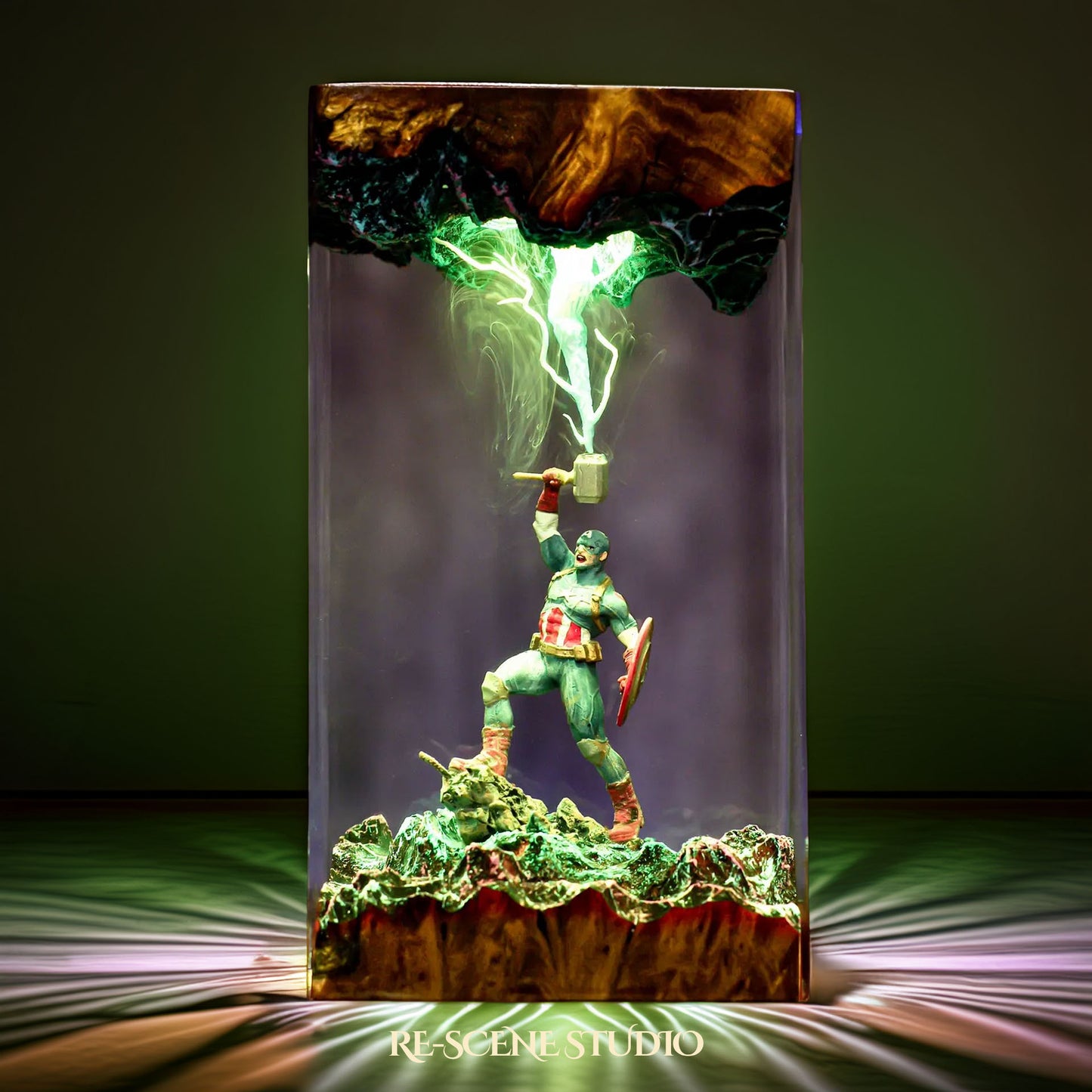 Captain America Resin Lamp - Marvel