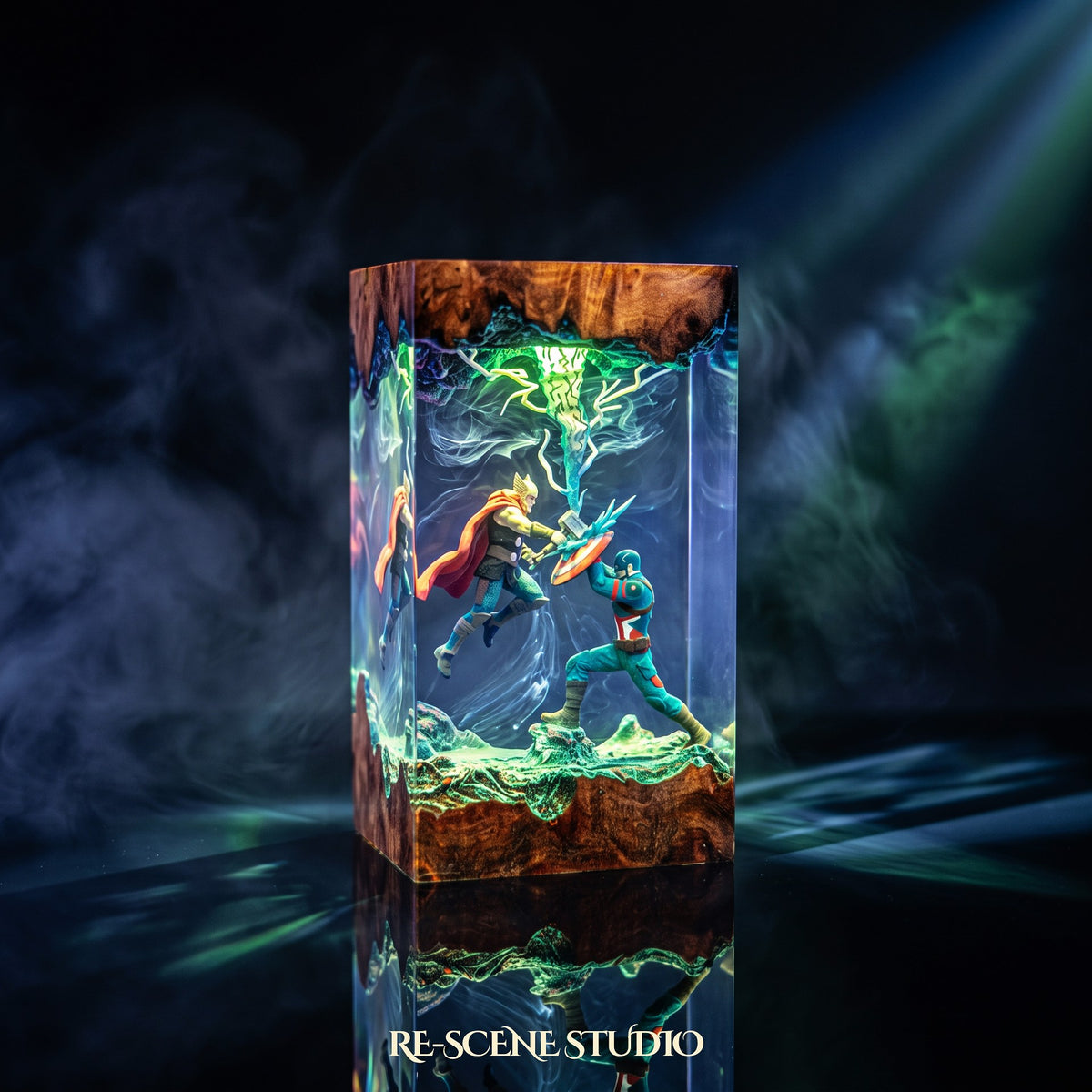 Captain America vs Thor Resin Lamp, Marvel resin art lamp