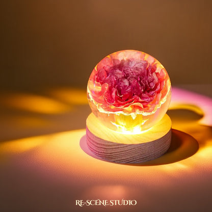 Carnation Sphere Resin Lamp Flower Only / No Engraving / Green – Handmade Epoxy Resin Lamp by Rescene Studio | Rescene Studio
