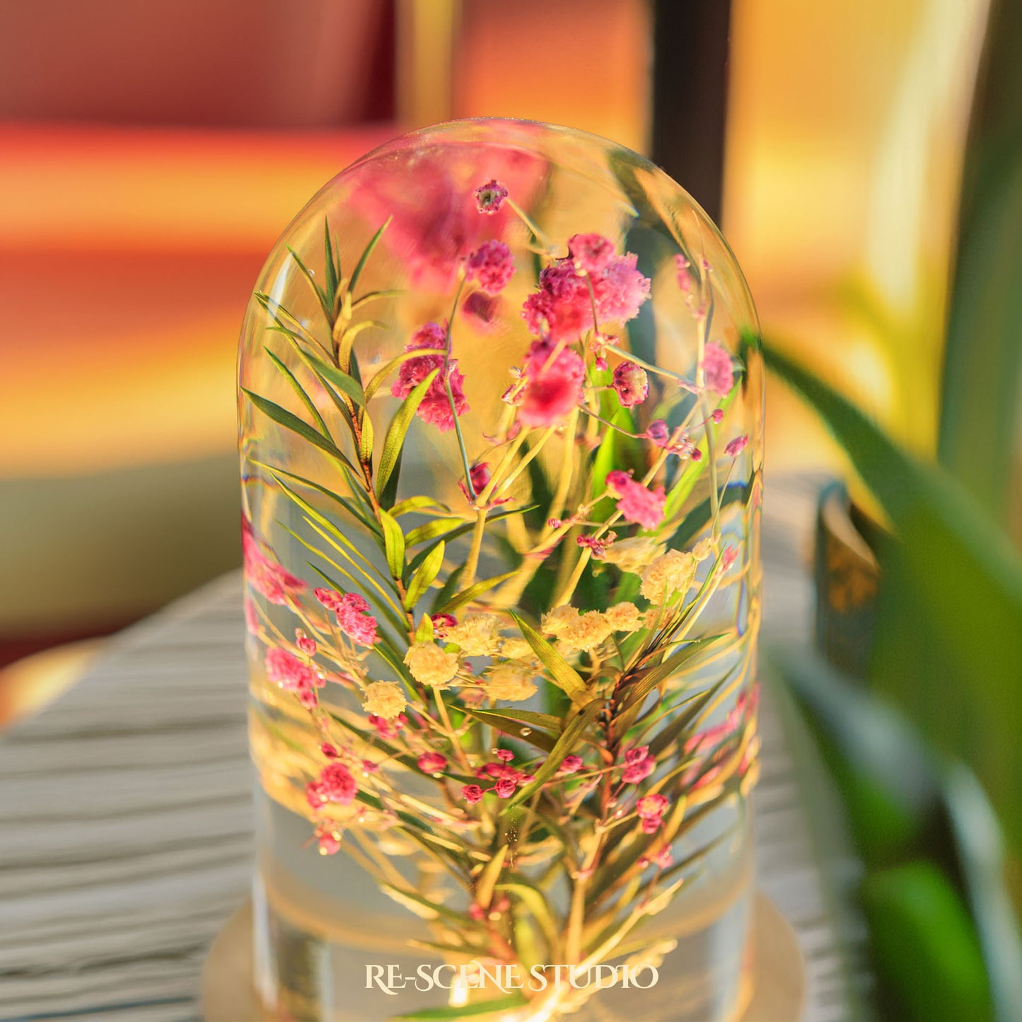 Gypsophila Dome Resin Lamp No Engraving – Handmade Epoxy Resin Lamp by Rescene Studio | Rescene Studio