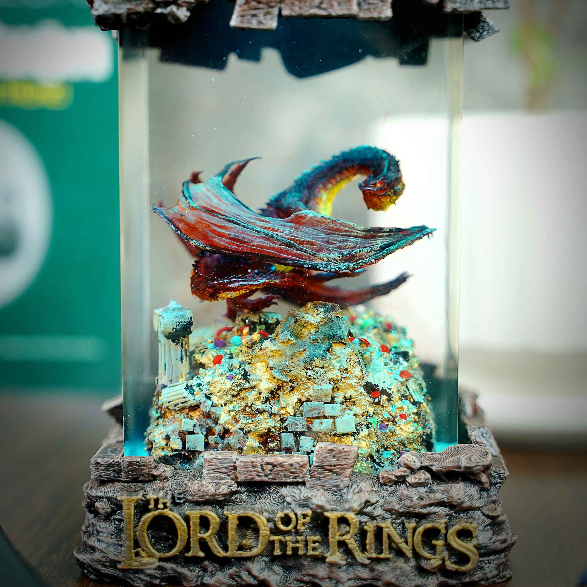 Smaug Resin Lamp – Lord of the Rings Multicolor / Size M – Handmade Epoxy Resin Lamp by Rescene Studio | Rescene Studio