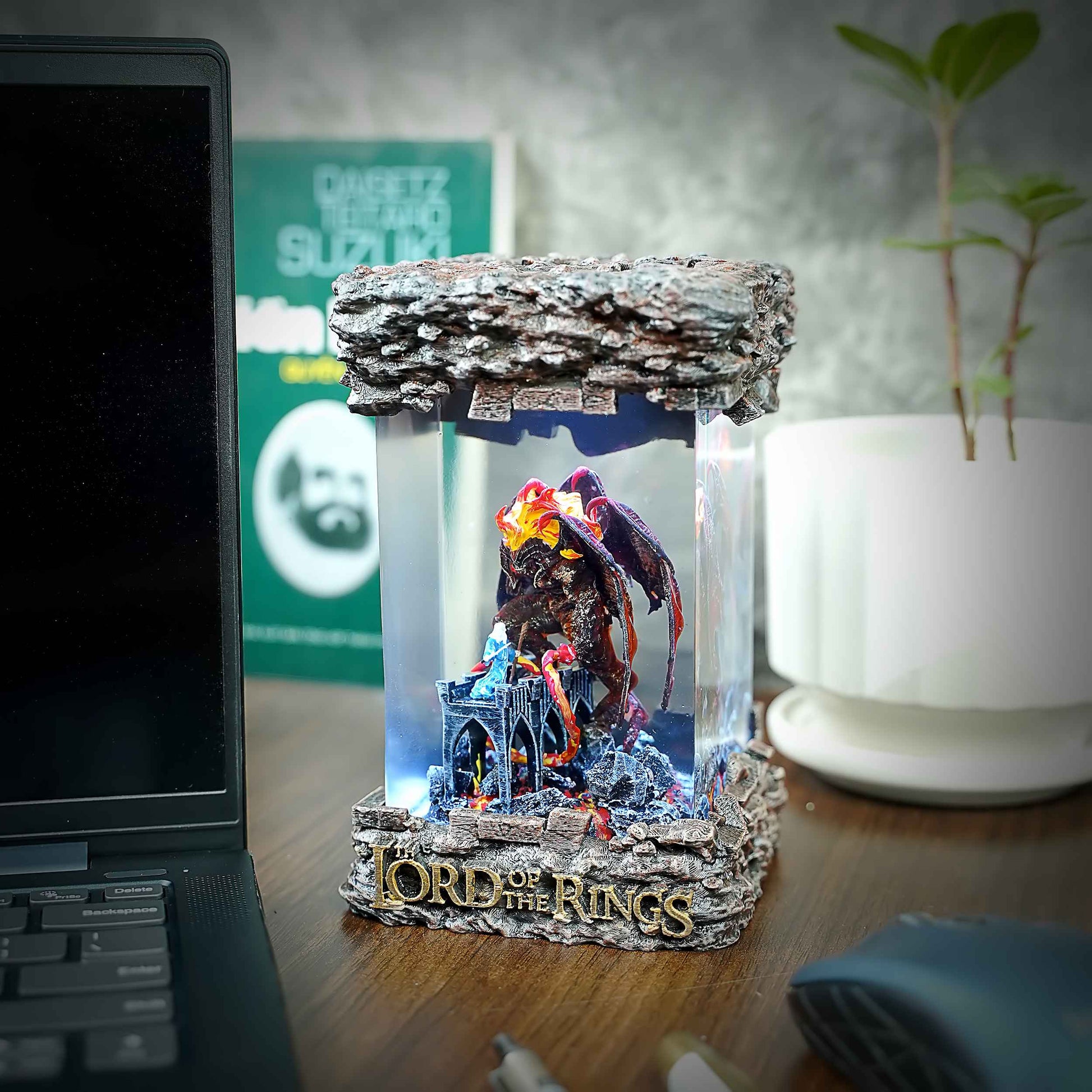 Balrog vs Gandalf Resin Lamp – The Lord of the Rings Multicolor / Size M – Handmade Epoxy Resin Lamp by Rescene Studio | Rescene Studio