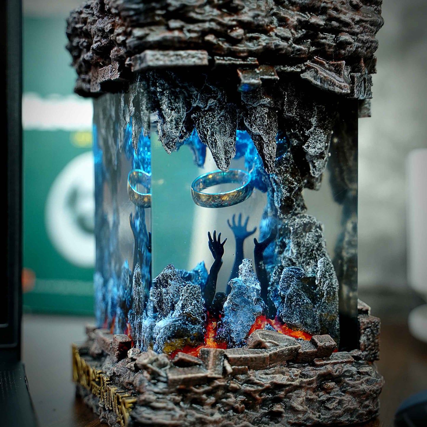 The One Ring Resin Lamp – The Lord of the Rings Multicolor / Size M – Handmade Resin Lamp by Rescene Studio | Rescene Studio