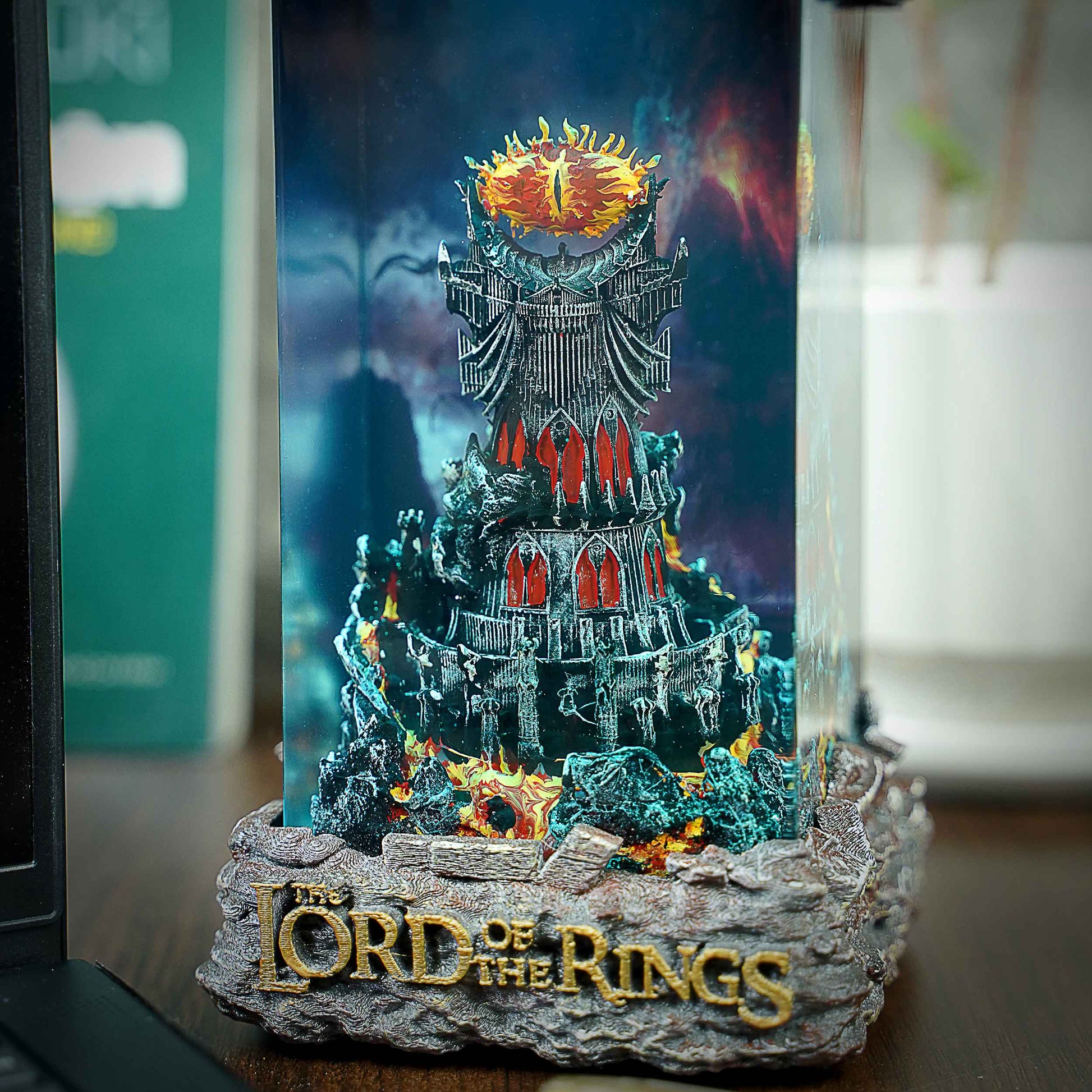 Eye of Sauron Resin Lamp – The Lord of the Rings Multicolor / Size M – Handmade Epoxy Resin Lamp by Rescene Studio | Rescene Studio