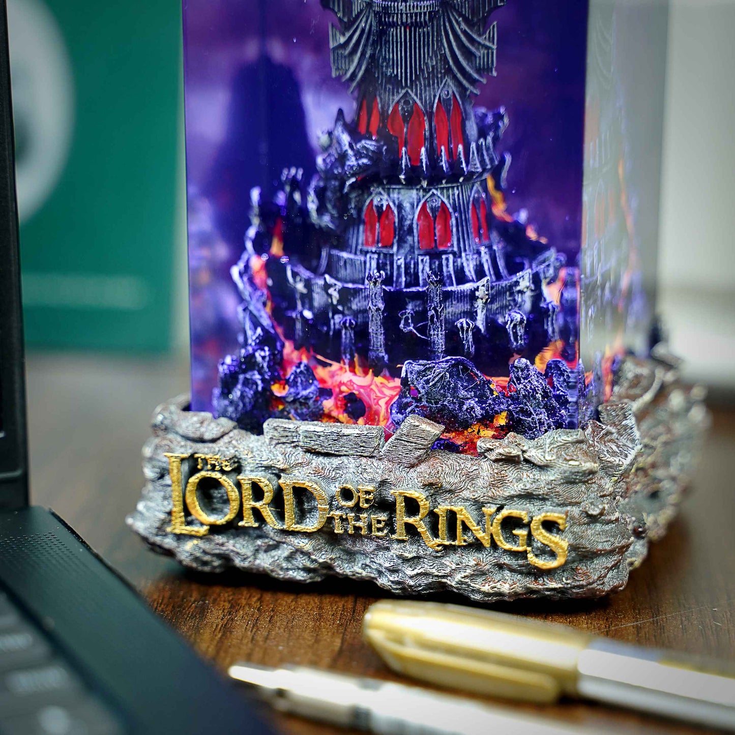 Eye of Sauron Resin Lamp – The Lord of the Rings Multicolor / Size M – Handmade Resin Lamp by Rescene Studio | Rescene Studio