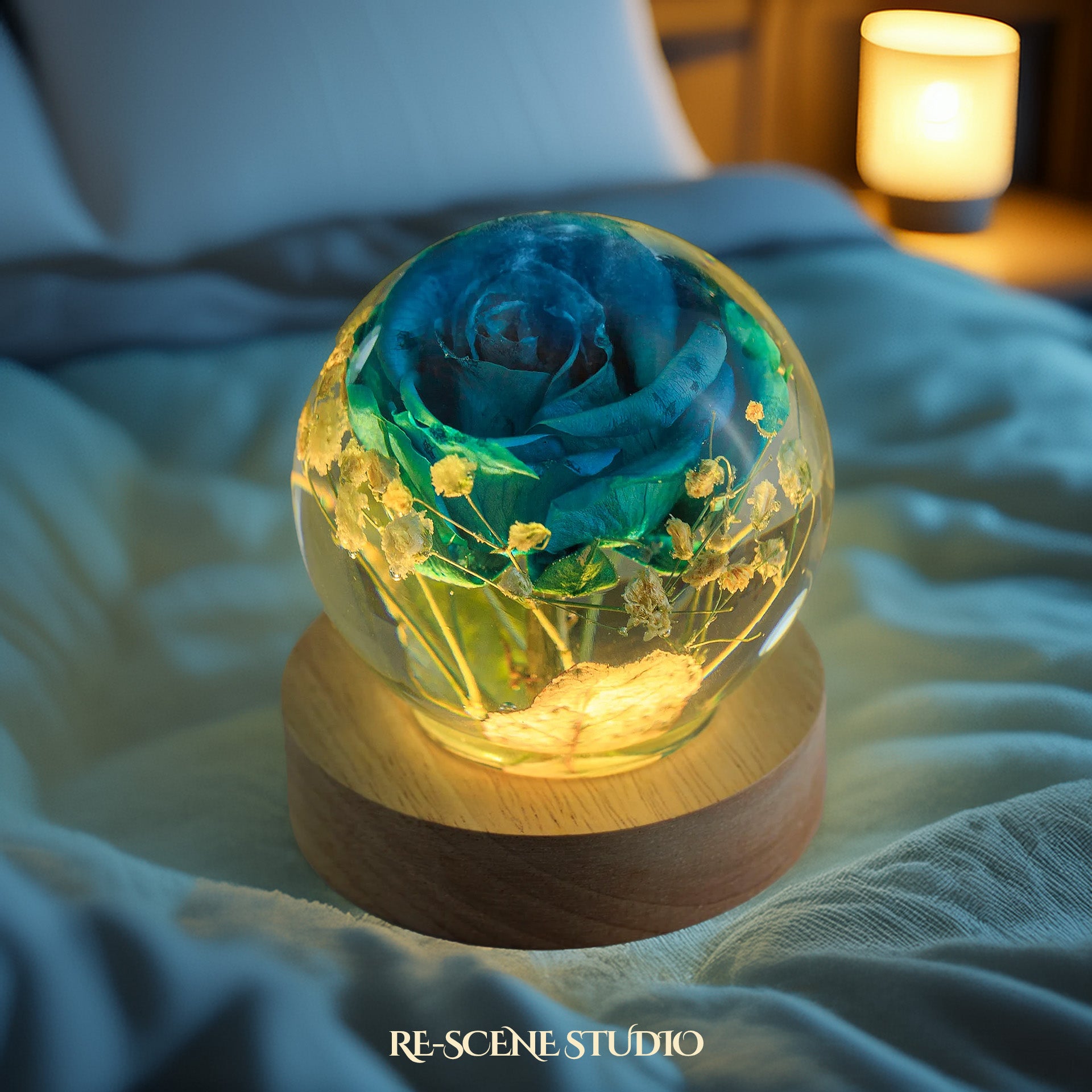 Eternal Blue Rose Globe Resin Lamp Multicolor / Size XL – Handmade Epoxy Resin Lamp by Rescene Studio | Rescene Studio