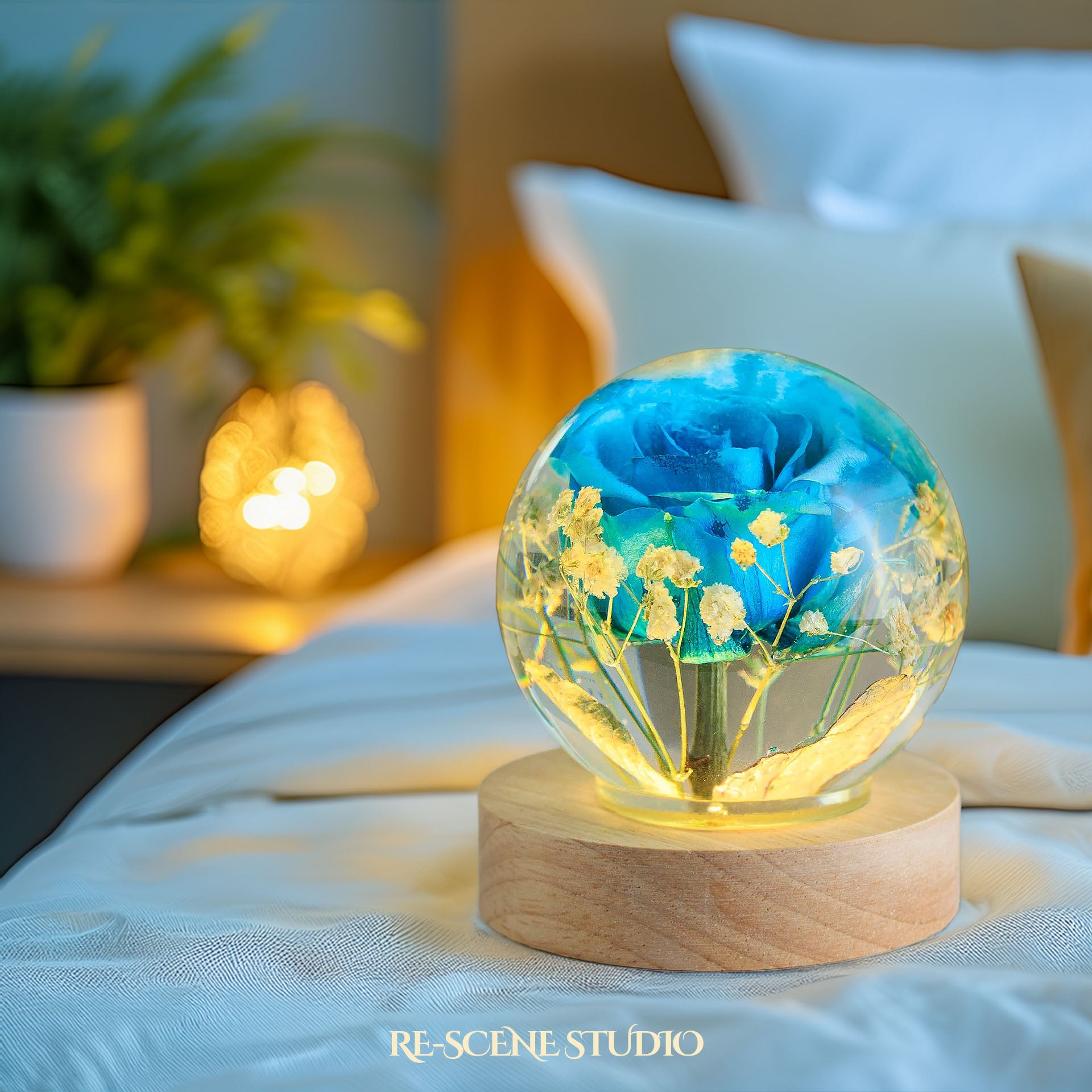 Eternal Blue Rose Globe Resin Lamp Multicolor / Size XL – Handmade Epoxy Resin Lamp by Rescene Studio | Rescene Studio
