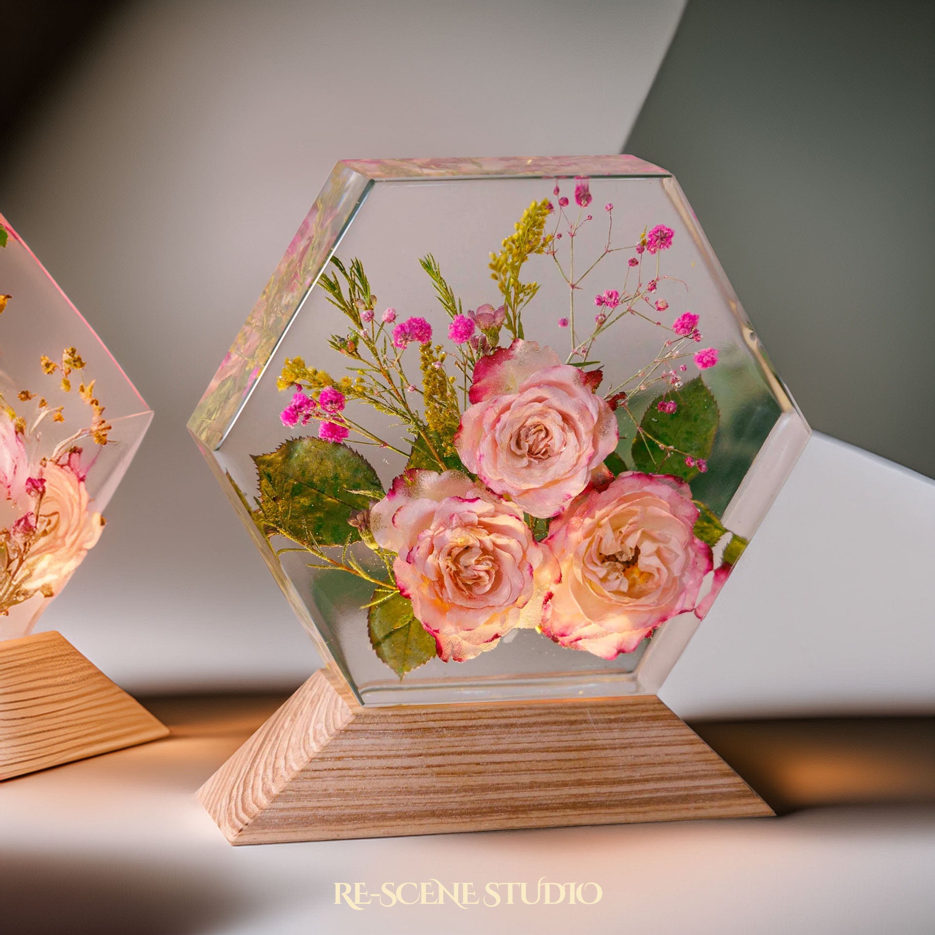 Eternal Rose Garden Resin Epoxy Lamp Multicolor / Size L – Handmade Epoxy Resin Lamp by Rescene Studio | Rescene Studio