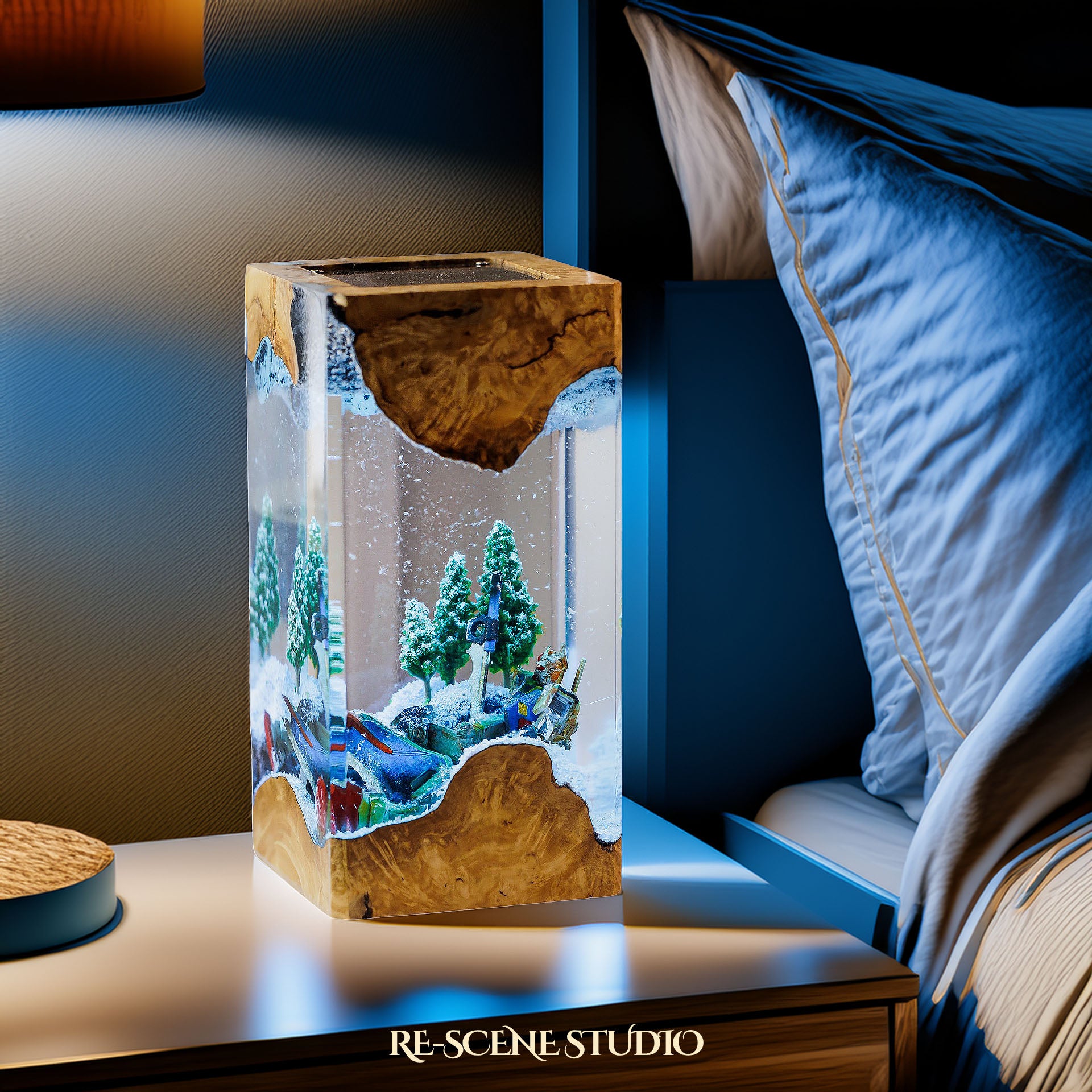 Gundam Snowfield Resin Epoxy Lamp Multicolor / Size XL: 8.5 x 8.5 x 16 (cm) – Handmade Epoxy Resin Lamp by Rescene Studio | Rescene Studio