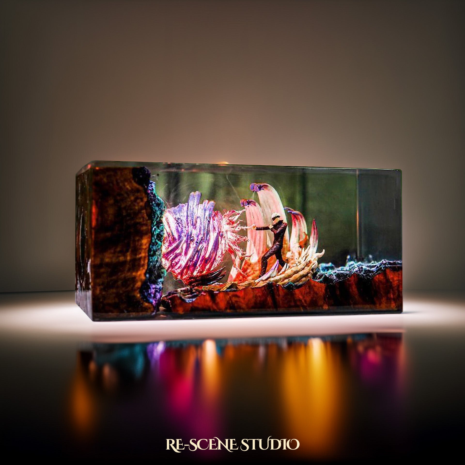Gojo Satoru's Power Resin Lamp - Jujutsu Kaisen Multicolor / Size M: 6 x 4 x 12 (cm) – Handmade Epoxy Resin Lamp by Rescene Studio | Rescene Studio