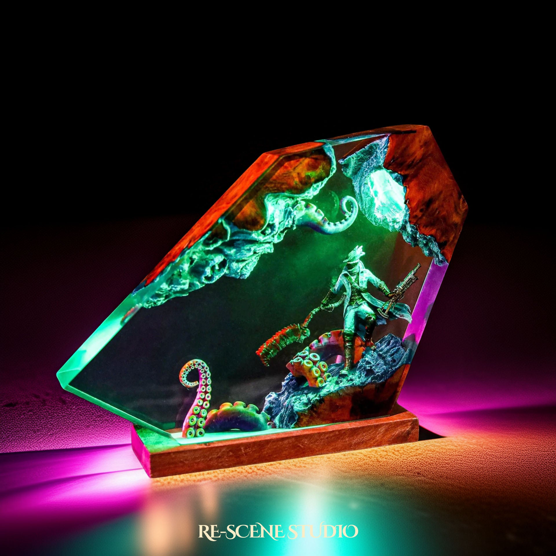 Bloodborne Hunter Resin Lamp | RGB LED Game Gift Idea – Rescene Studio