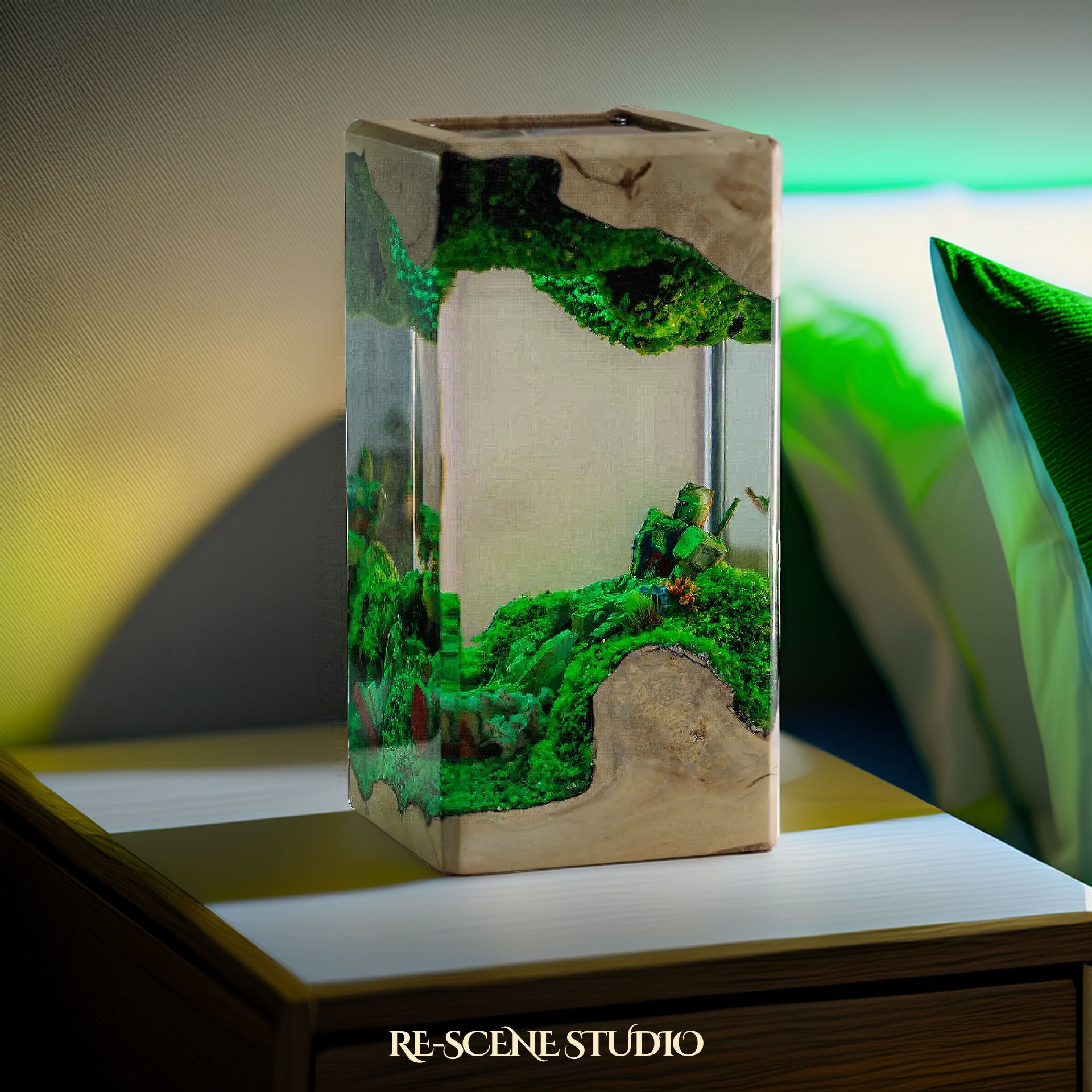 Gundam Resting Resin Epoxy Lamp Multicolor / Size XL: 8.5 x 8.5 x 16 (cm) – Handmade Epoxy Resin Lamp by Rescene Studio | Rescene Studio