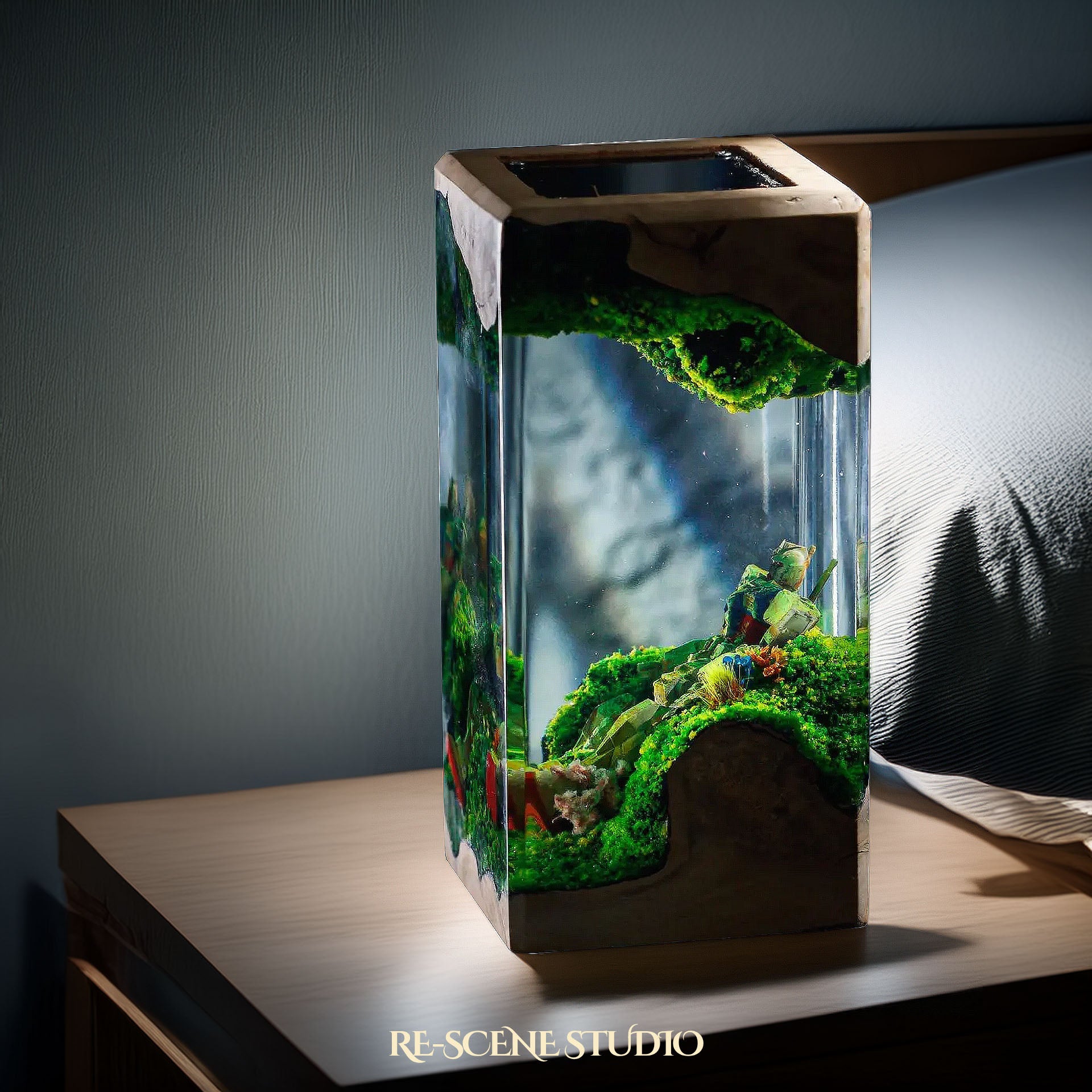 Gundam Resting Resin Epoxy Lamp Multicolor / Size XL: 8.5 x 8.5 x 16 (cm) – Handmade Epoxy Resin Lamp by Rescene Studio | Rescene Studio