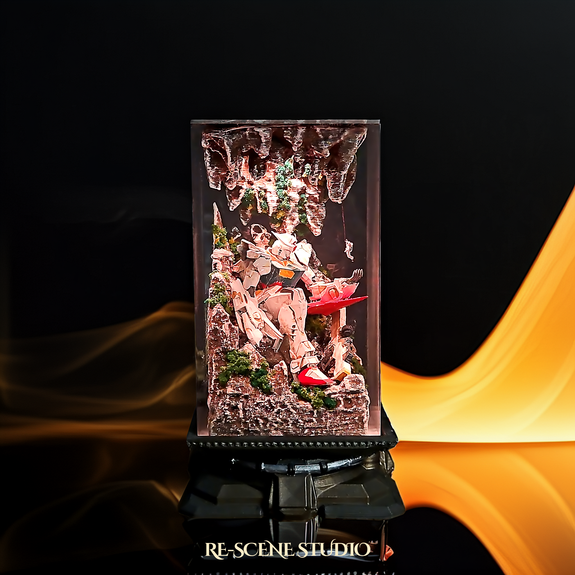 RX-78-2 Gundam Resin Lamp - Mobile Suit Gundam Multicolor / Size M – Handmade Epoxy Resin Lamp by Rescene Studio | Rescene Studio