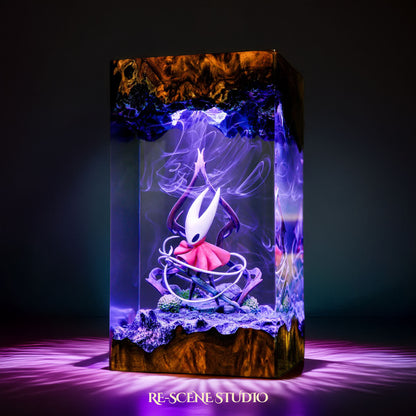 Hornet Resin Lamp - Hollow Knight: Silksong