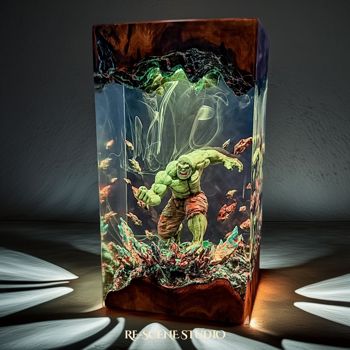 Hulk Resin Lamp - Marvel