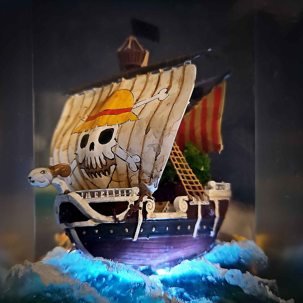 Going Merry Resin Lamp – One Piece Multicolor / Size M – Handmade Epoxy Resin Lamp by Rescene Studio | Rescene Studio