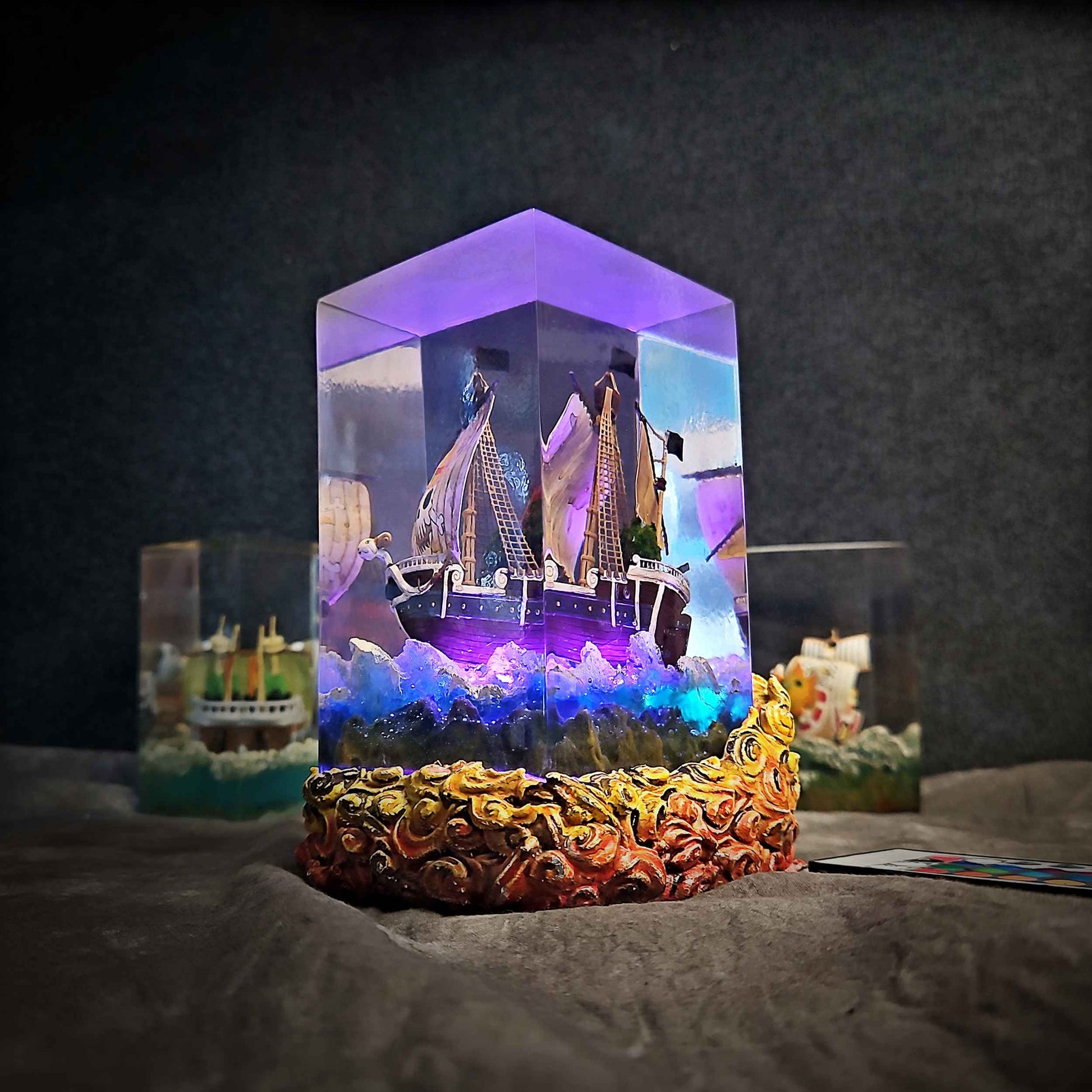 Going Merry Resin Lamp – One Piece Multicolor / Size M – Handmade Epoxy Resin Lamp by Rescene Studio | Rescene Studio