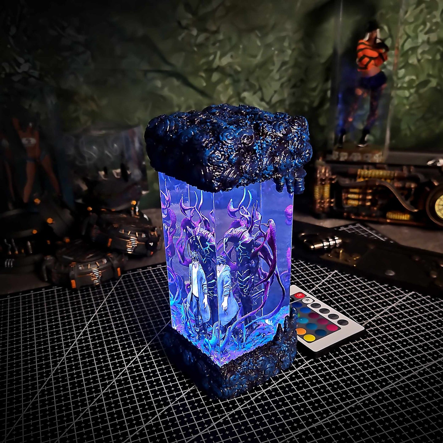 Sung Jin Woo Resin Lamp V2 - Solo Leveling Multicolor / Size M – Handmade Resin Lamp by Rescene Studio | Rescene Studio