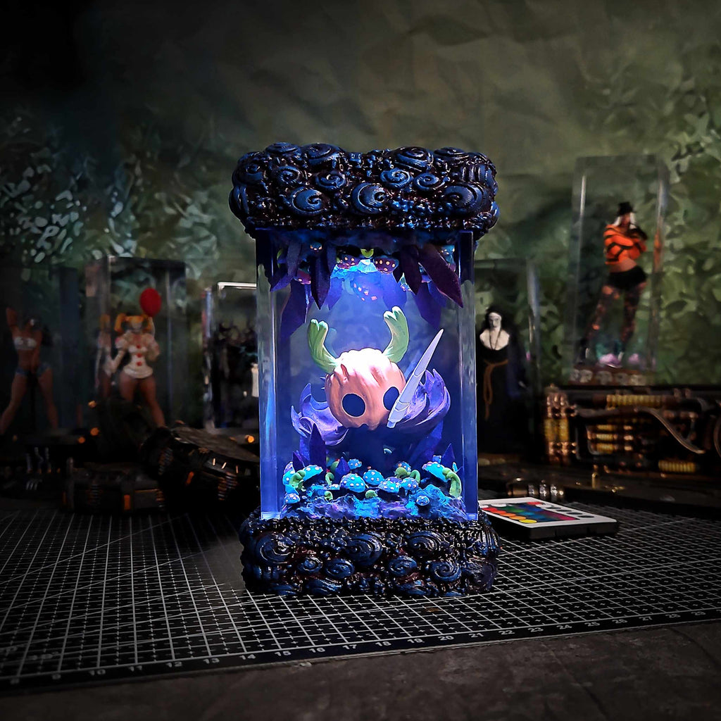 Hollow Knight Halloween Resin Lamp - Hollow Knight Multicolor / Size M – Handmade Epoxy Resin Lamp by Rescene Studio | Rescene Studio