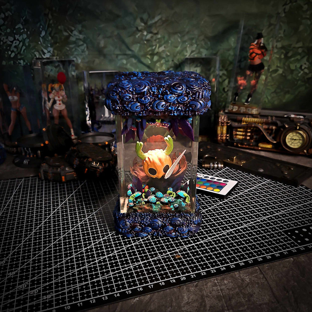 Hollow Knight Halloween Resin Lamp - Hollow Knight Multicolor / Size M – Handmade Epoxy Resin Lamp by Rescene Studio | Rescene Studio