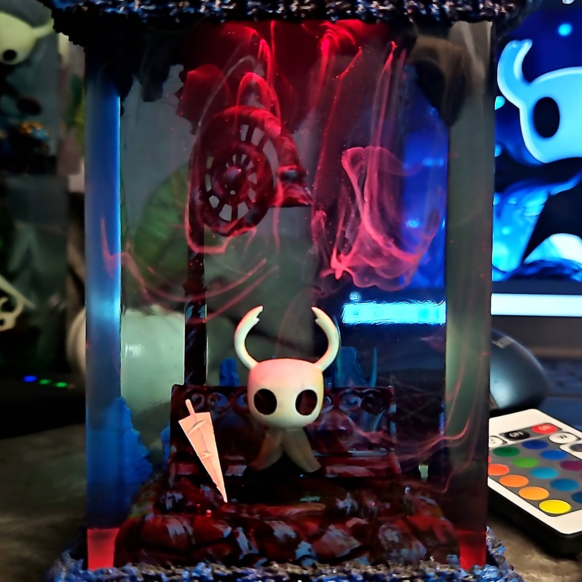 The Knight Resin Epoxy Lamp V1 – Hollow Knight Multicolor / Size M – Handmade Epoxy Resin Lamp by Rescene Studio | Rescene Studio