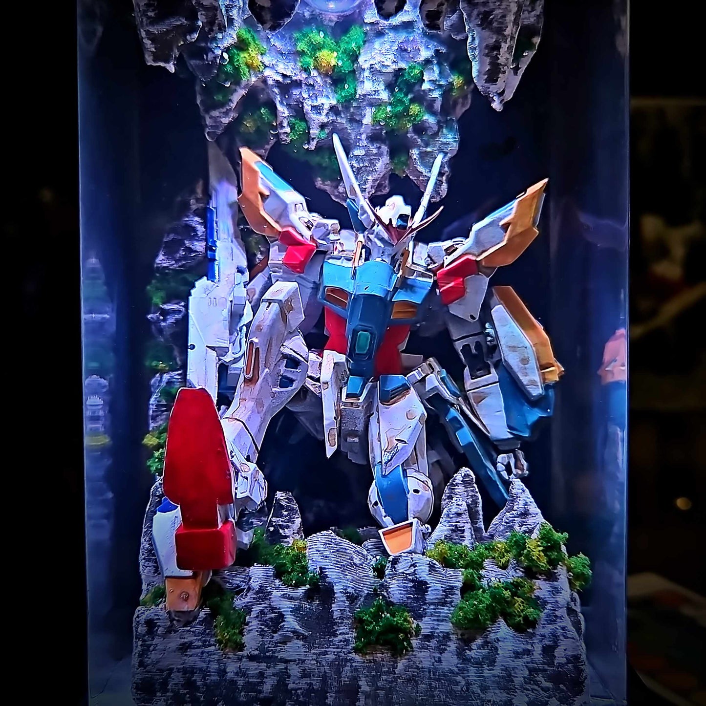 Wing Gundam Resin Lamp - Mobile Suit Gundam V2 Multicolor / Size M – Handmade Resin Lamp by Rescene Studio | Rescene Studio