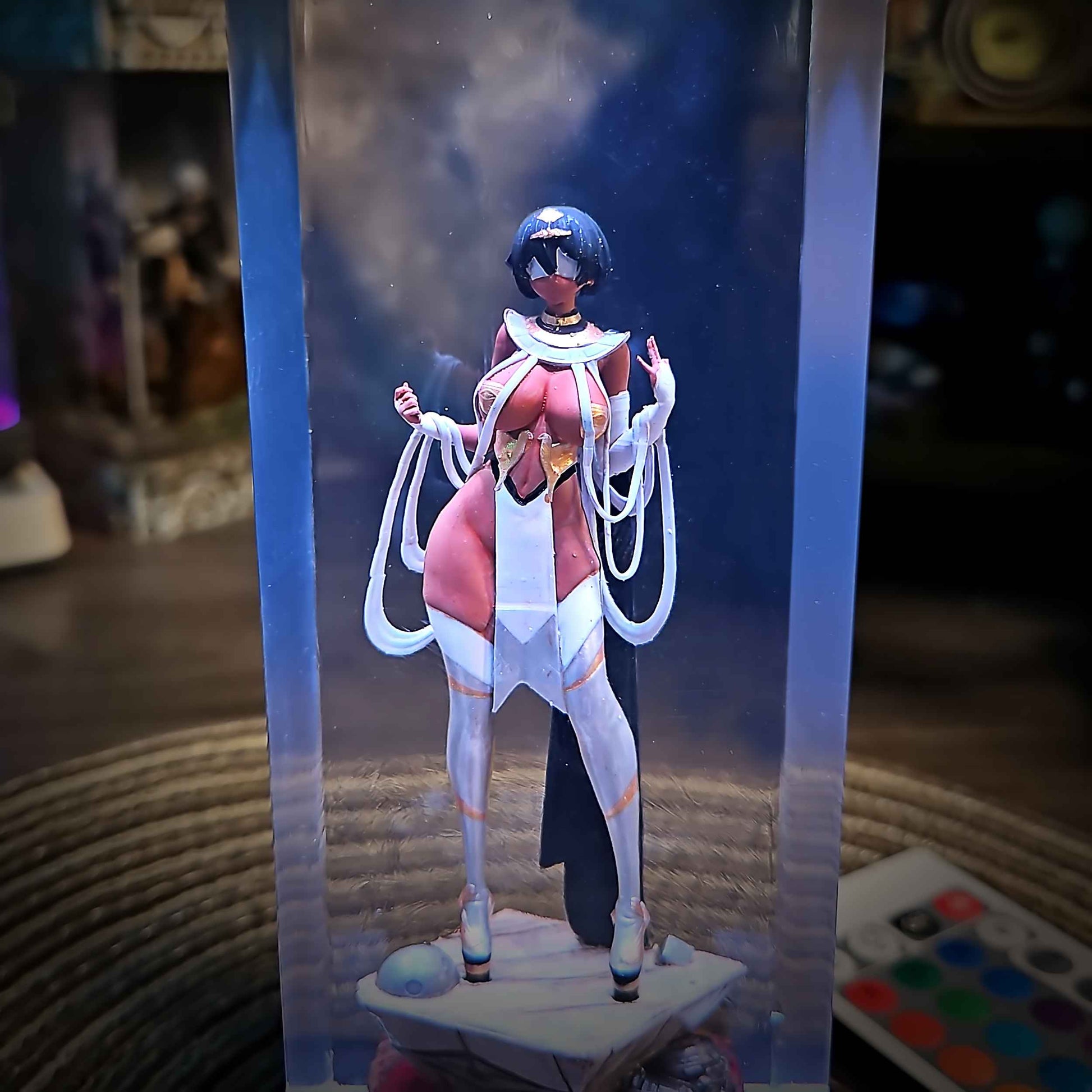 2P Resin Lamp – NieR Automata Multicolor / Size M – Handmade Epoxy Resin Lamp by Rescene Studio | Rescene Studio